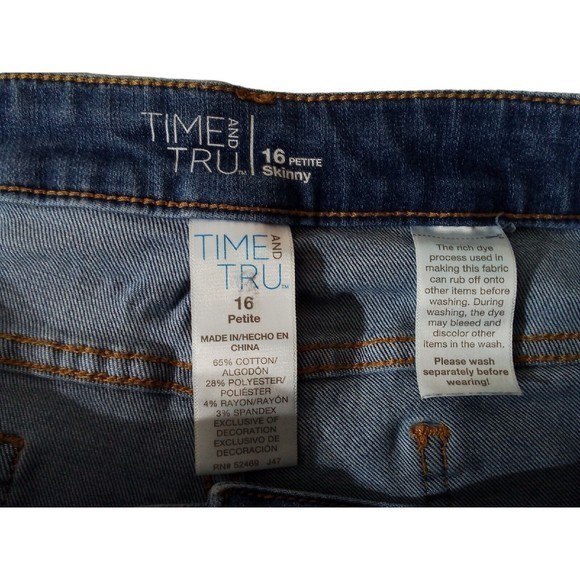 Women's Time And Tru Skinny Petite Size 16 Jeans - Picture 13 of 16